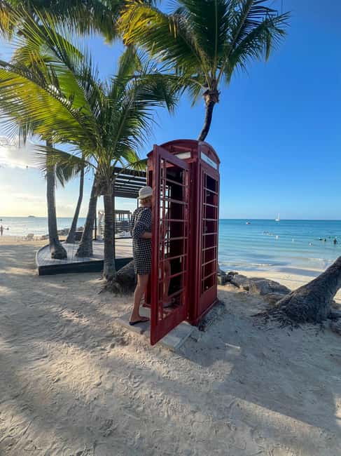 Antigua - Discover and Relax on 2 beaches - What your beach time is really like