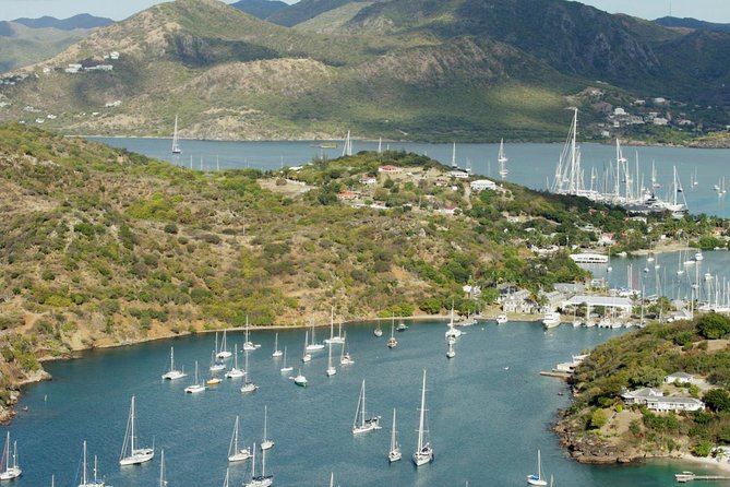 Antigua Round Island Tour - Devil’s Bridge and the force of the Atlantic
