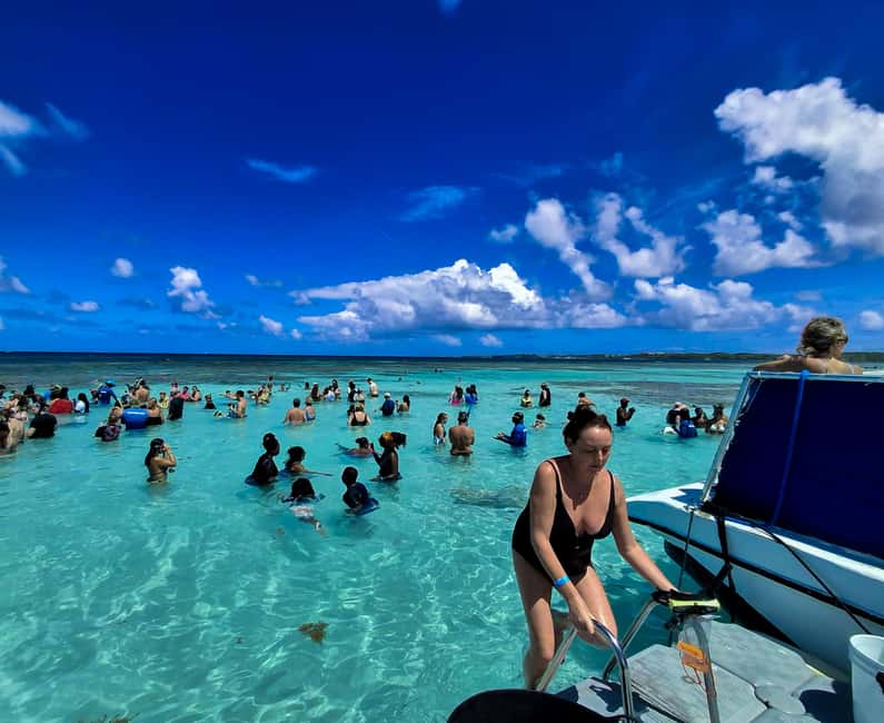 Antigua: Stingray City Experience with Round-Trip Transfer - What the $149 price includes