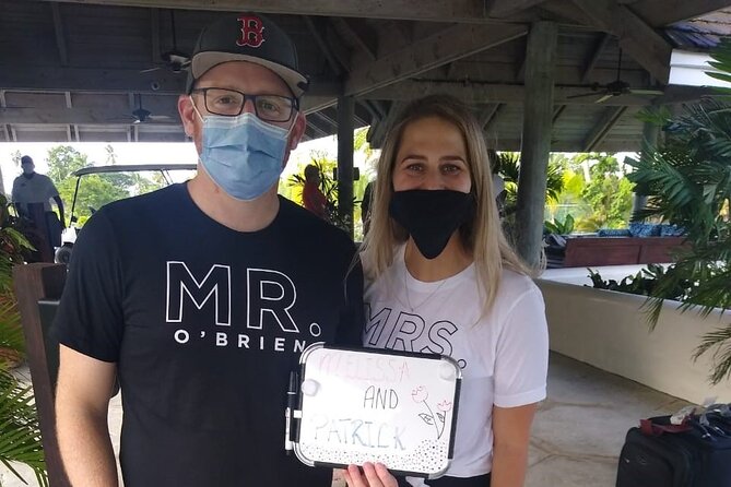 Round-Trip Transfer between Antigua Airport and Antigua Hotels - Who will enjoy this transfer most