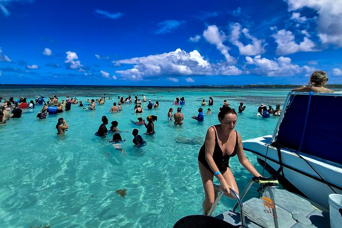 Stingray City Experience Antigua - Cruise Ship Passengers Edition - Meeting the stingrays in Antigua’s shallow sea