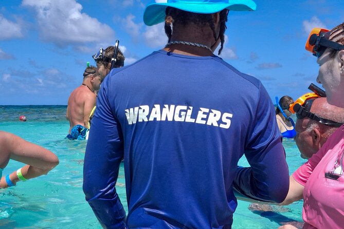 Stingray City experience, Devils Bridge and Long Bay Beach - Who will enjoy this Antigua outing most